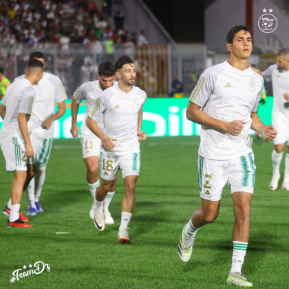 لاعبو الجزائر